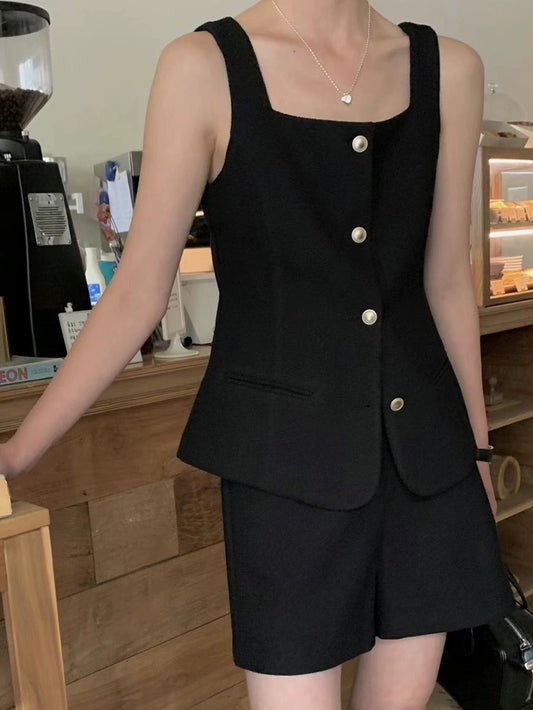 VERILADY |スクエアネック ベスト+ ハイウエスト ショートパンツ 2点セットアップ