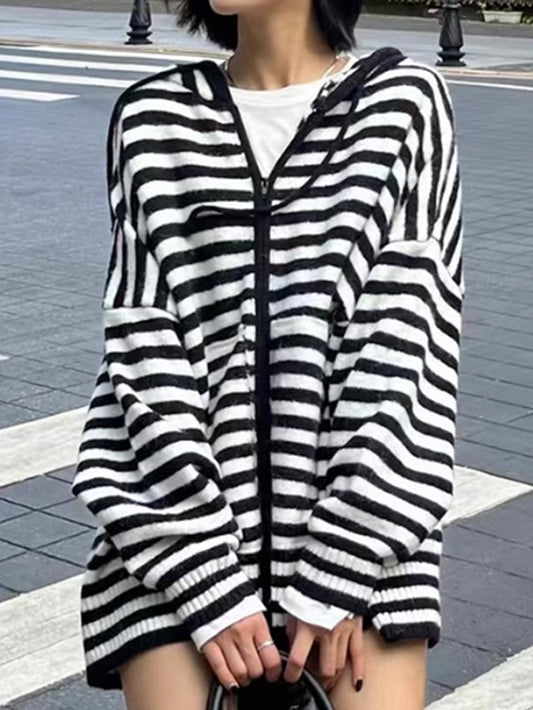 VERILADY |ボーダー柄フードパーカー