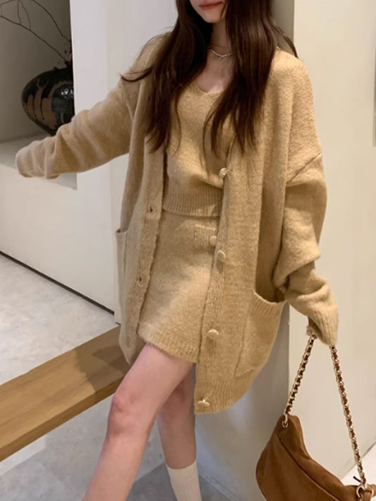 VERILADY |秋冬もちふわニットベスト&ショートスカート&カーディガン3点セットアップ