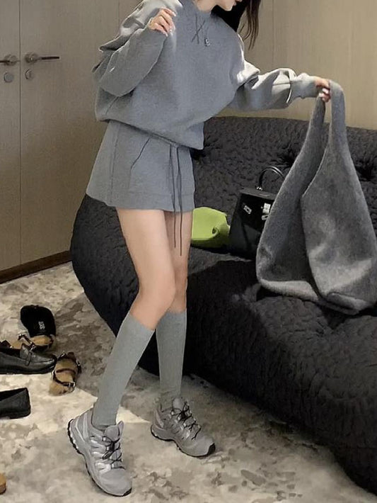 VERILADY |スポーティスウェット×ショートスカート 2点セットアップ