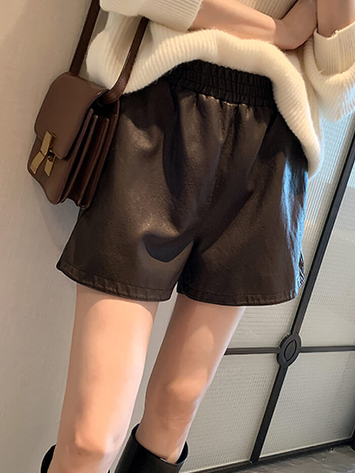 VERILADY | Quần Short Giả Da