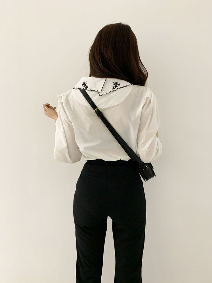 VERILADY |モノクロ刺繍襟ブラウス ヴィンテージ風バイカラー