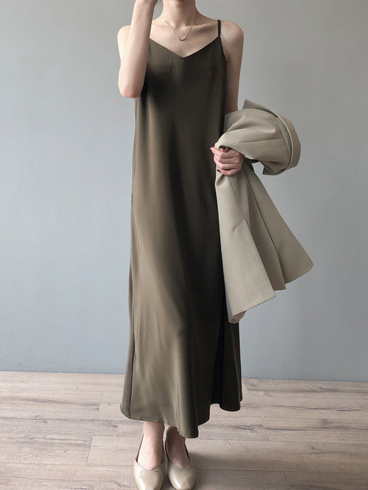 VERILADY | Đầm Yếm Cổ Chữ V Dài