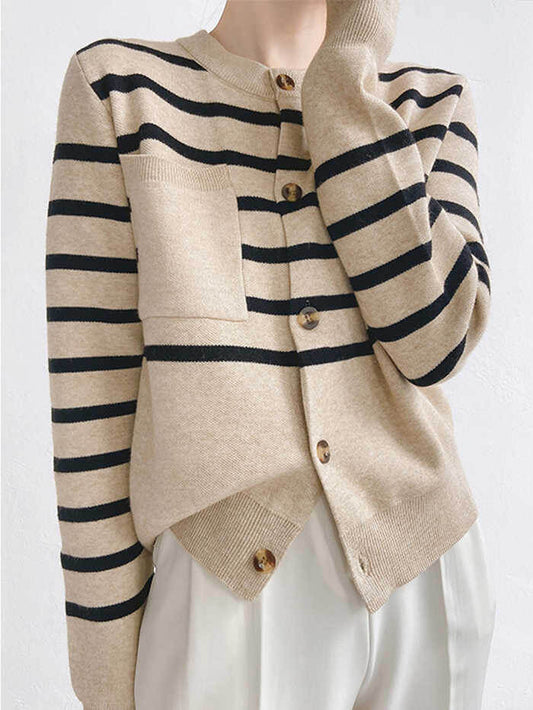 XÁC MINH | Áo len dệt kim sọc