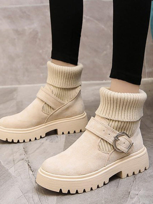 XÁC MINH | Giày cao đến mắt cá chân giống như tất