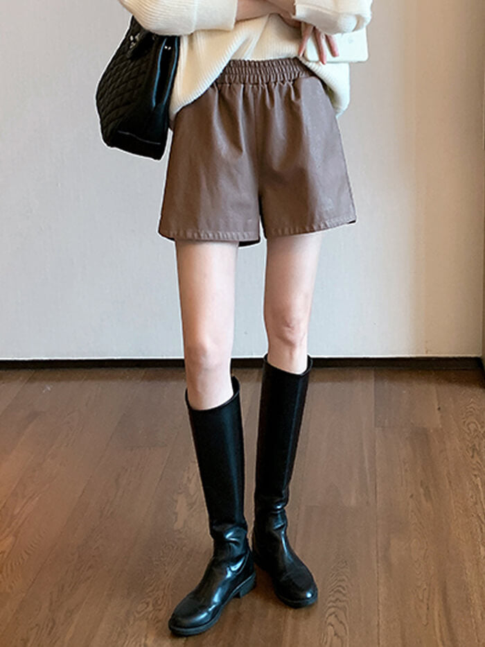 VERILADY | Quần Short Giả Da