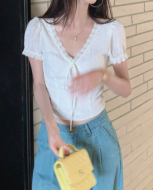VERILADY |Vネック可愛いブラウス