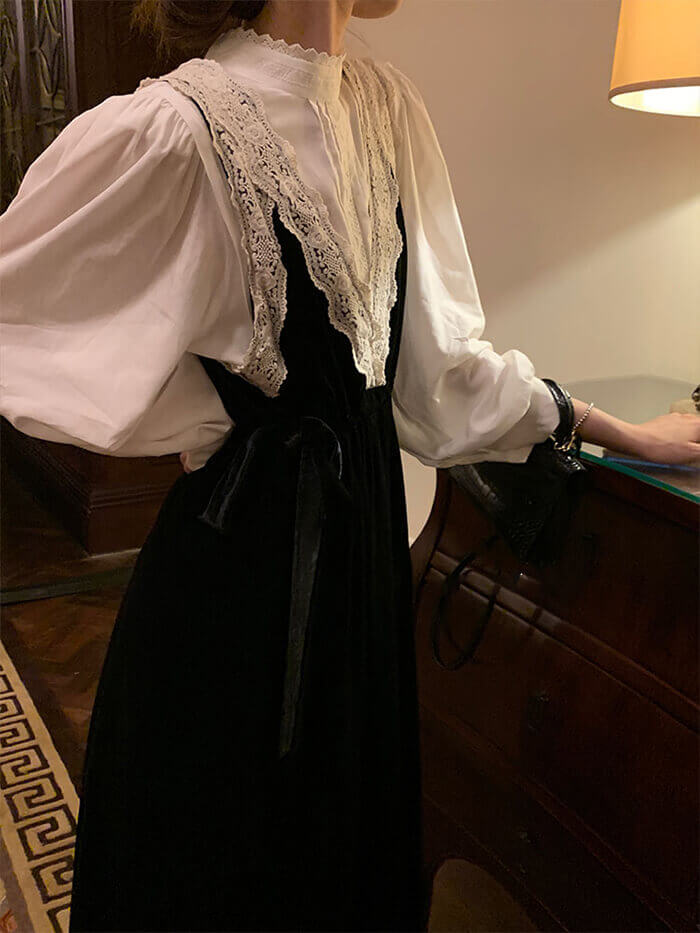 VERILADY | 蕾絲設計 Corten 毛衣裙