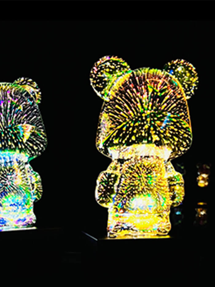 XÁC MINH | Gấu phát sáng đầy màu sắc